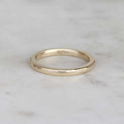 Hammered Ring/ Gold