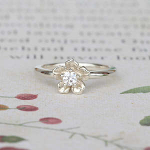 Rings: Forget Me Not Ring/ White Gold, Diamond