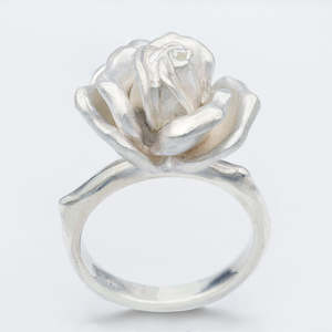 Rose Garden: Big Rose Ring