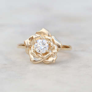 New Pieces: La Vie En Rose Ring/ yellow Gold, Lab-grown or Natural Diamond