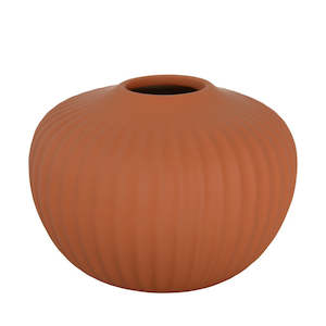 Habitat 101: Hart Vase