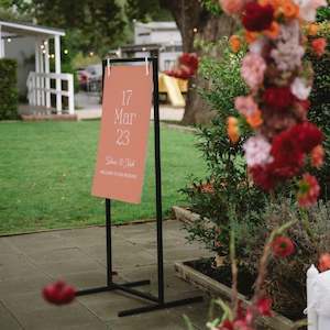 Frontpage: Custom Wedding Welcome Signage
