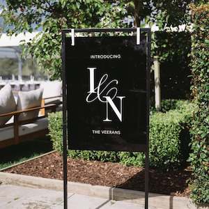 Frontpage: Custom Acrylic Wedding Welcome Signage