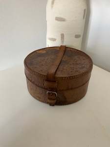 Furniture: Vintage Shirt Collar Box