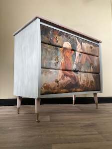 Furniture: Pony Drawers