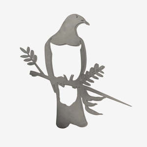 Garden: Kereru / Wood Pigeon