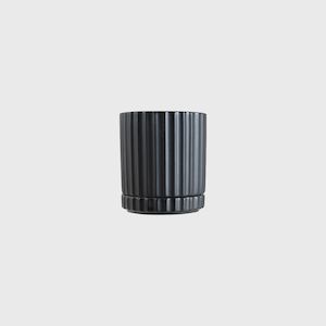 Garden: Athens Planter Black