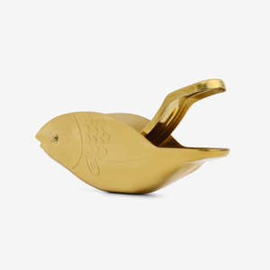 The Stevie Fish Citrus Juicer