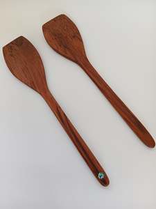 Large Stirrers 1: Kakariki stirrer