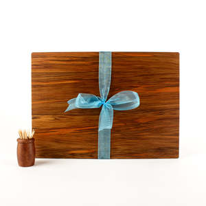 Most Popular Boards: The Great NZ Chopping Board - Rimu 350x250 - Clearance