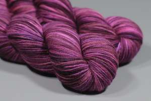 Colours On Merino: Strawberry Fare | Hand Dyed 100% Merino Yarn from New Zealand | 100g