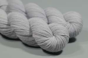 Natural Colours: Flint | Hand Dyed 100% Merino Yarn from New Zealand | 100g