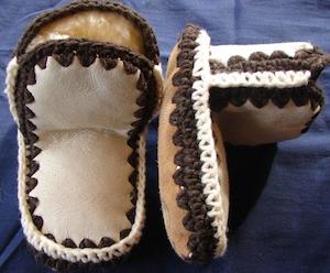 Footwear: CHILDS SLIPPER