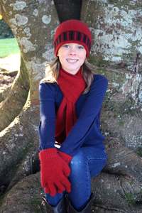 Children Babies: CHILD'S STRIPE TRIM BEANIE