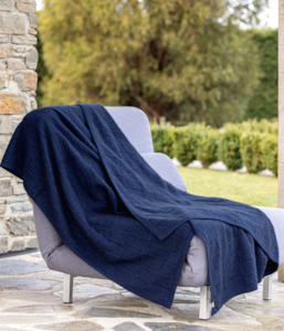 Home Decor: QUEEN THROW