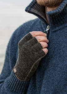 Accessories: POLYPROP/POSSUM FINGERLESS GLOVE