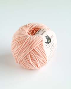 Life Style 4 Ply Merino Super wash - pale salmon