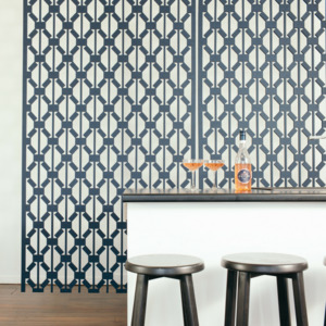 Cascade Expanding Ceiling Hung Screen