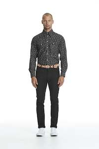 50 Off Mens Final Reductions: WORLDman 4481 Cassidy Shirt Black Velvet Floral