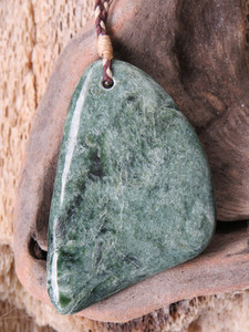 Hokitika Kawakawa Jade Trigonal Drop Pendant Woven Stone Jade