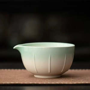 Blue-to-White Gradient Stripe Matcha Bowl