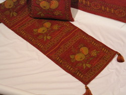 Table Runner