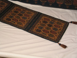 Kalim: Table Runner