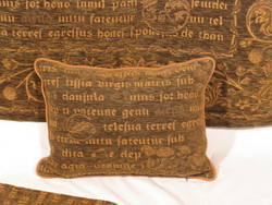 Illiad: Lumbar Cushion