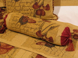 Bellamy: Bolster PAPILLON