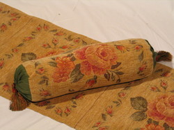 Rosa: Tassel Bolster