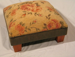 Rosa: F8 Footstool