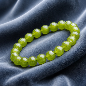 Bracelets: Peridot Beads 8mm