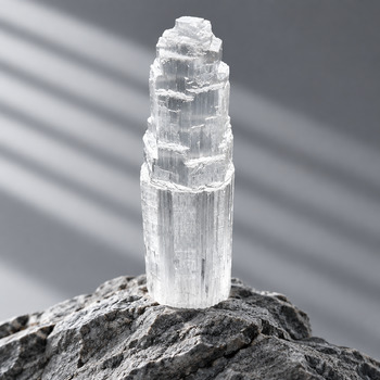 Lighting: Selenite Tower With white led light
