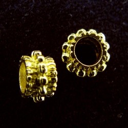Spacer: Gold Spacer