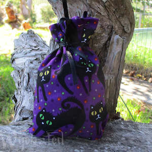 Sachets And Spell Pouches: Samhain Kitty Cat Sachet