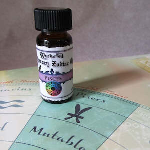 Zodiac: Pisces Astrological Oyle Blend