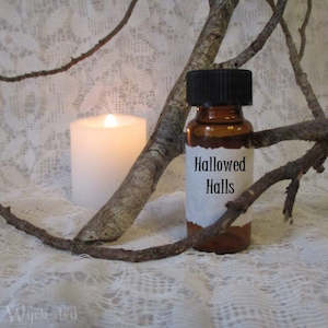 Seasons And Sabbats: Hallowed Halls Oyle Blend