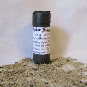 Winter Solstice: Hexen Weihrauch Witches Smoke