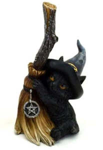 Familiars: Black Cat with Witches Broom - Black Hat