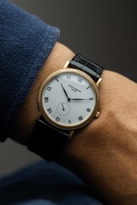 Vintage Watches: Patek Philippe Calatrava Ref. 3919J 1987 w/ Papers