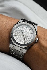 Audemars Piguet Royal Oak 41mm Ref. 15500ST.OO.1220ST.04 'White' Dial &hellip;