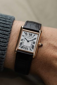 Available: Cartier Tank Louis LM, Rose Gold Ref. WGTA0011 2024 w/ Box & Papers