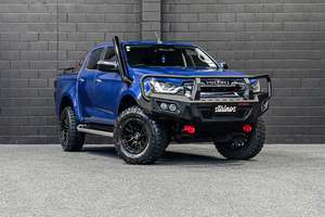 Frontpage: STAINOS Isuzu DMAx 2020+ Mid Entry Snorkel Kit