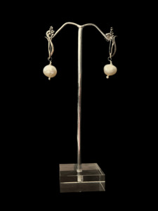 Long Leaf Pearl Earring