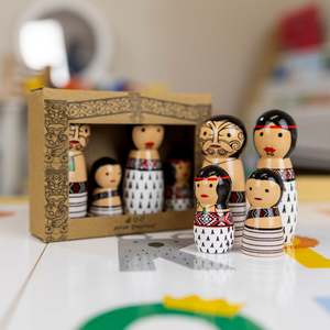 Toys Games: Peg Doll - Māori Whānau 4pc