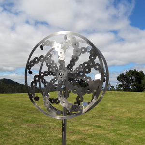Products: Garden Sculptures Wind Spinners - Xstream Profiles
