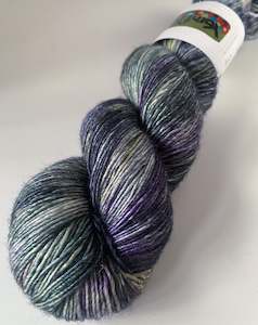 handdyed yarn: No. 27