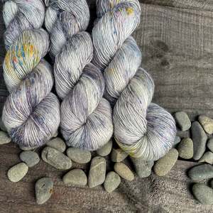 Beelzebub ~ Merlin ~ Merino Linen Singles