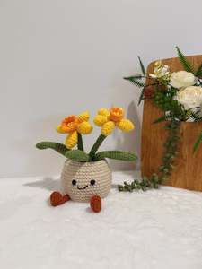 Happy Yellow Daffodils Pot