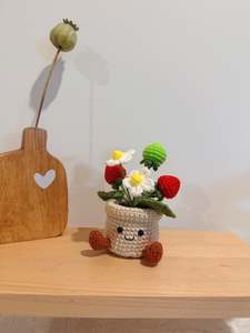 Happy Strawberry Pot